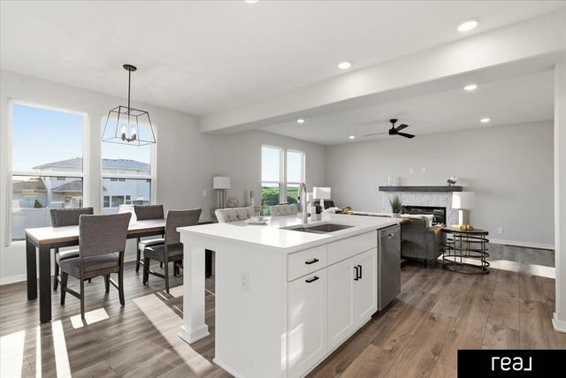 5512 N 190th Avenue, Elkhorn, NE 68022
