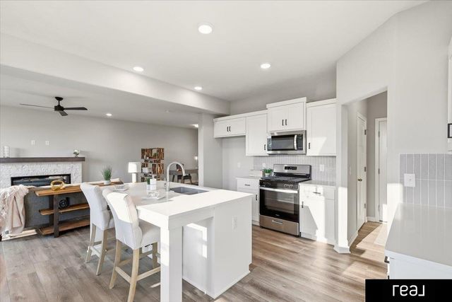5512 N 190th Avenue, Elkhorn, NE 68022