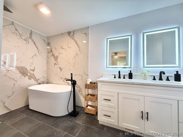 4316 E 72nd Place, Tulsa, OK 74136