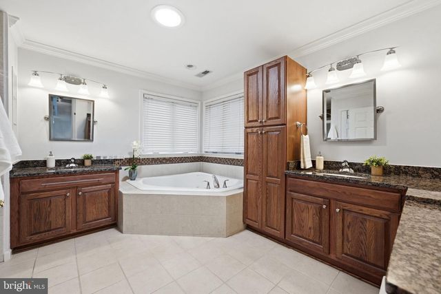 18620 KERILL RD, Triangle, VA 22172