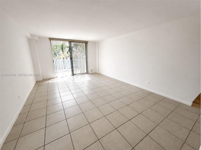 13499 Biscayne Blvd 504, North Miami, FL 33181