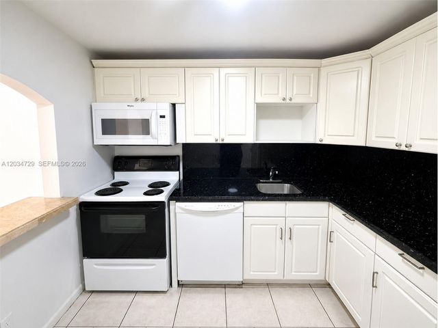 13499 Biscayne Blvd 504, North Miami, FL 33181