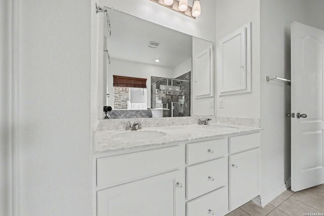 4568 KLEIN MDWS, New Braunfels, TX 78130