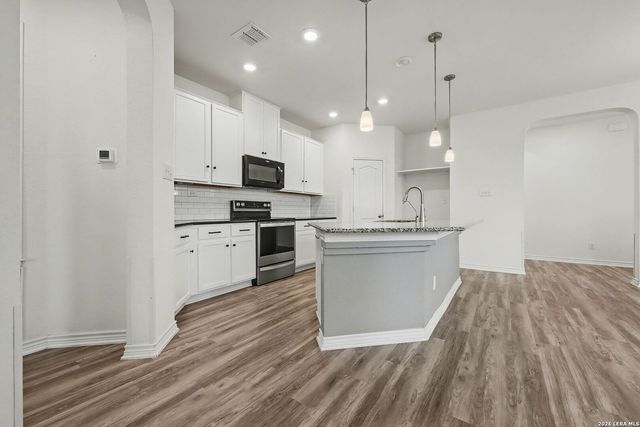 4568 KLEIN MDWS, New Braunfels, TX 78130