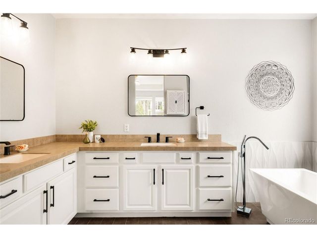 19411 W 57th Cir, Golden, CO 80403