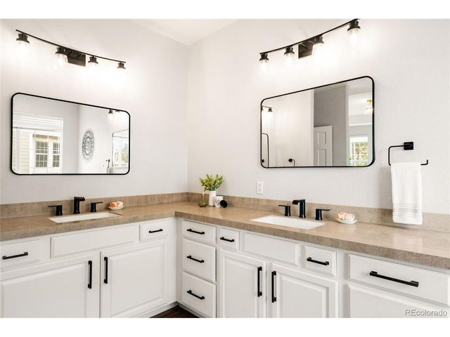 19411 W 57th Cir, Golden, CO 80403