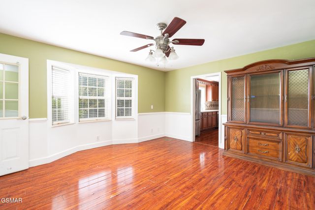 920 Oakwood Drive, Dandridge, TN 37725