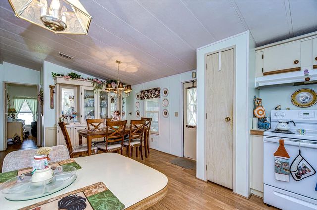 3843 DAMIAN DRIVE, Zephyrhills, FL 33541