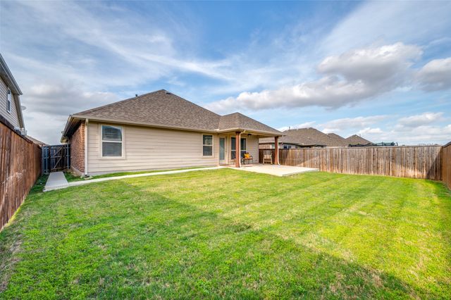 1904 Alton Way, Aubrey, TX 76227