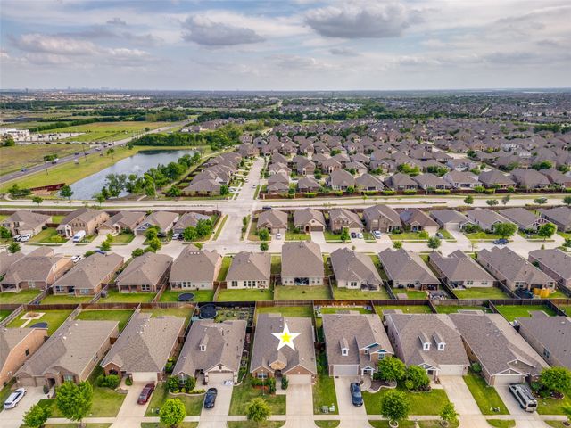 1904 Alton Way, Aubrey, TX 76227