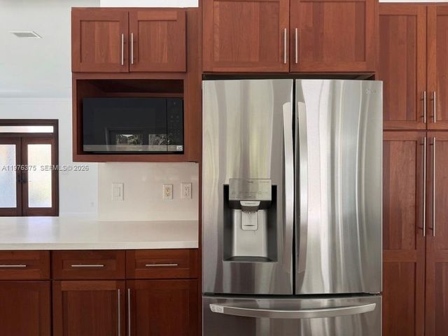 4934 NW 94th Doral Pl, Doral, FL 33178