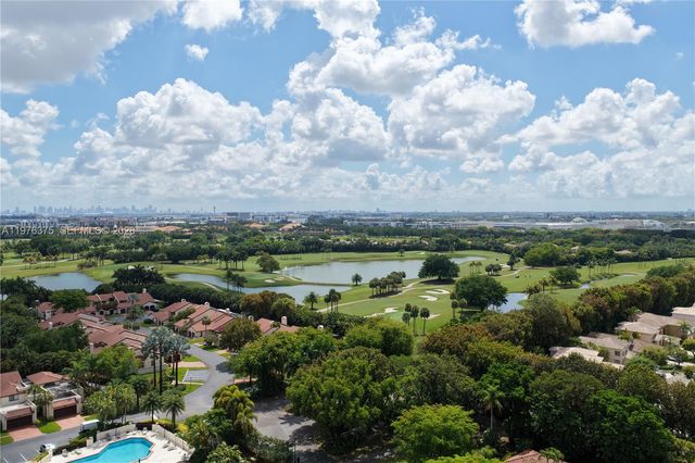 4934 NW 94th Doral Pl, Doral, FL 33178