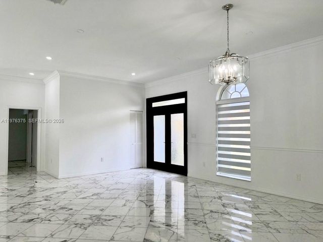 4934 NW 94th Doral Pl, Doral, FL 33178