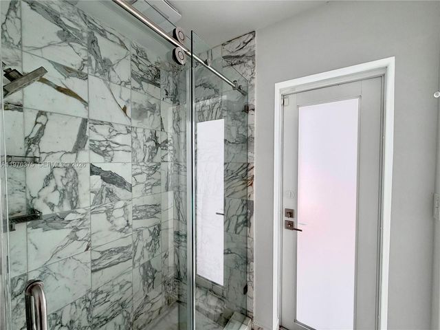 4934 NW 94th Doral Pl, Doral, FL 33178