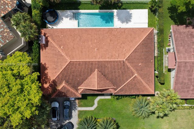 4934 NW 94th Doral Pl, Doral, FL 33178