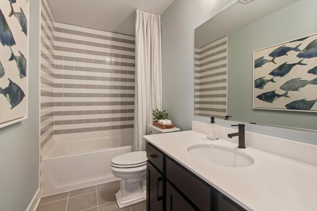 8497 Liberty Lane, Woodridge, IL 60517