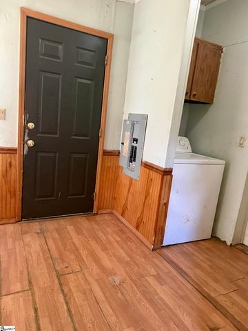 5990 Hwy 14, Gray Court, SC 29645