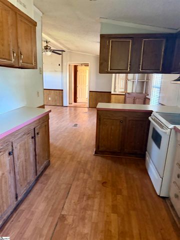 5990 Hwy 14, Gray Court, SC 29645