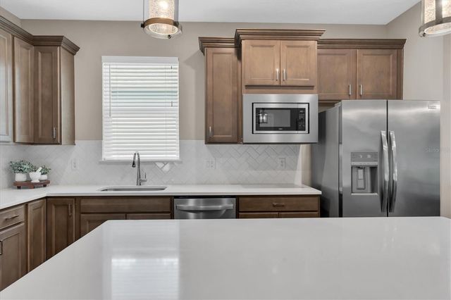 19181 IRON TOPSAIL ISLE, Land O Lakes, FL 34638
