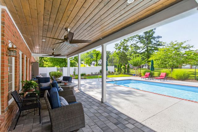 1030 Parsons Way, Hendersonville, TN 37075