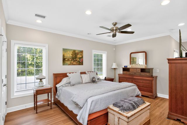 1030 Parsons Way, Hendersonville, TN 37075