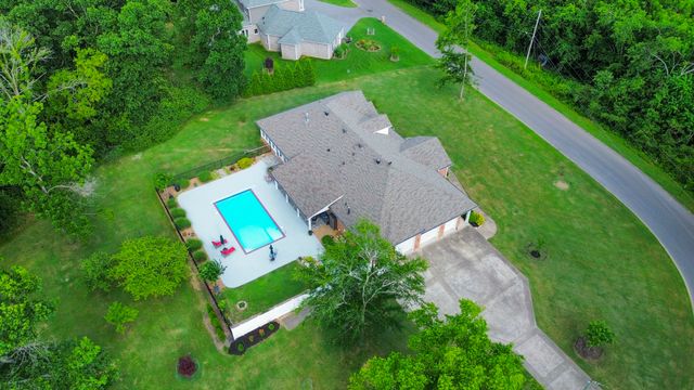 1030 Parsons Way, Hendersonville, TN 37075