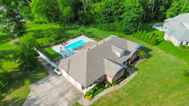 1030 Parsons Way, Hendersonville, TN 37075
