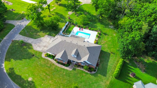 1030 Parsons Way, Hendersonville, TN 37075