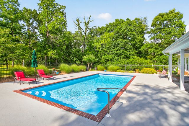 1030 Parsons Way, Hendersonville, TN 37075