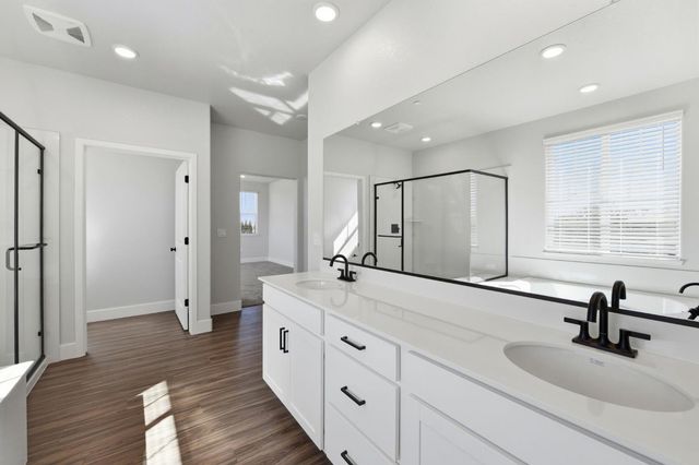 321 Outlooker Ct, Lincoln, CA 95648