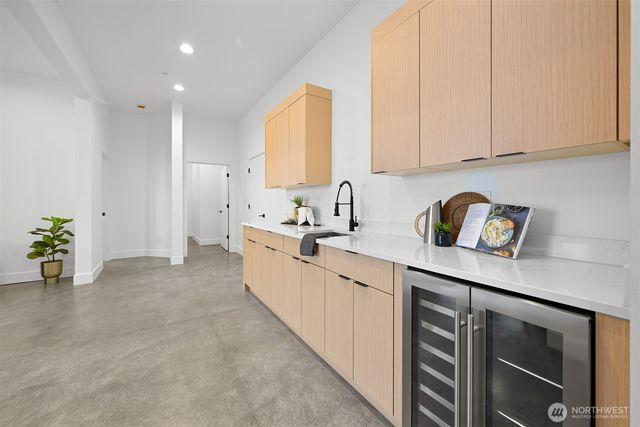 166 Soundview Drive, Bellingham, WA 98229