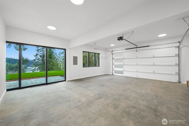 166 Soundview Drive, Bellingham, WA 98229