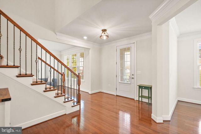 9959 SUMMERWOOD DR, Manassas, VA 20111