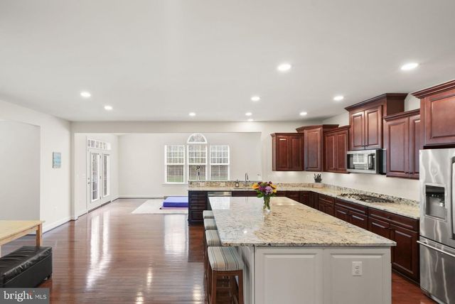 9959 SUMMERWOOD DR, Manassas, VA 20111