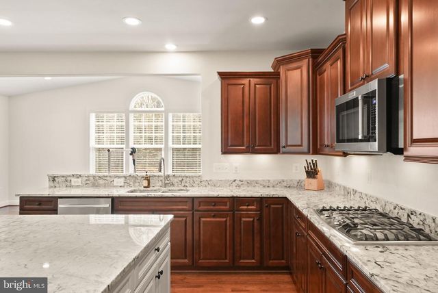 9959 SUMMERWOOD DR, Manassas, VA 20111