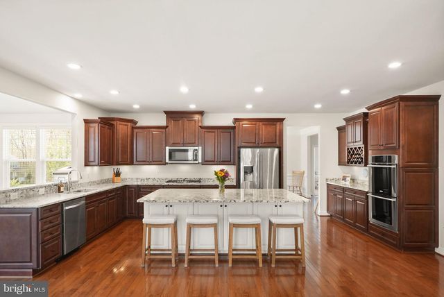 9959 SUMMERWOOD DR, Manassas, VA 20111