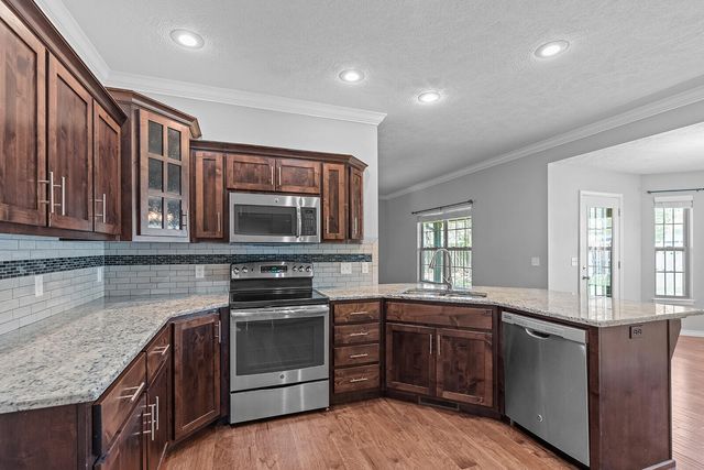 1731 E Timber Lane, Republic, MO 65738