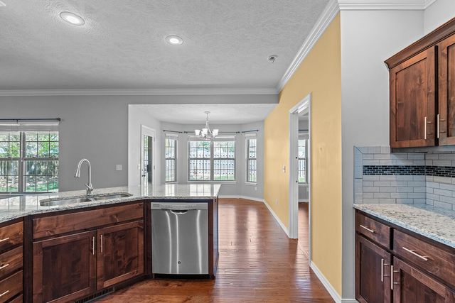 1731 E Timber Lane, Republic, MO 65738