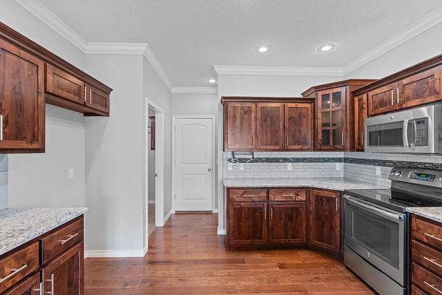 1731 E Timber Lane, Republic, MO 65738