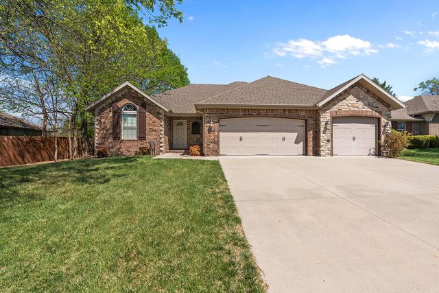1731 E Timber Lane, Republic, MO 65738