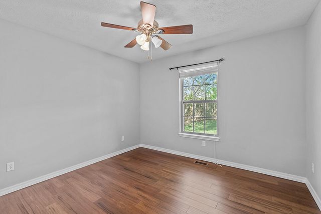 1731 E Timber Lane, Republic, MO 65738