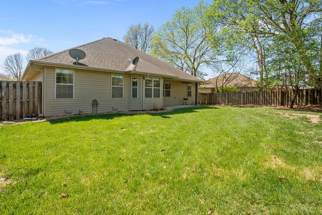 1731 E Timber Lane, Republic, MO 65738
