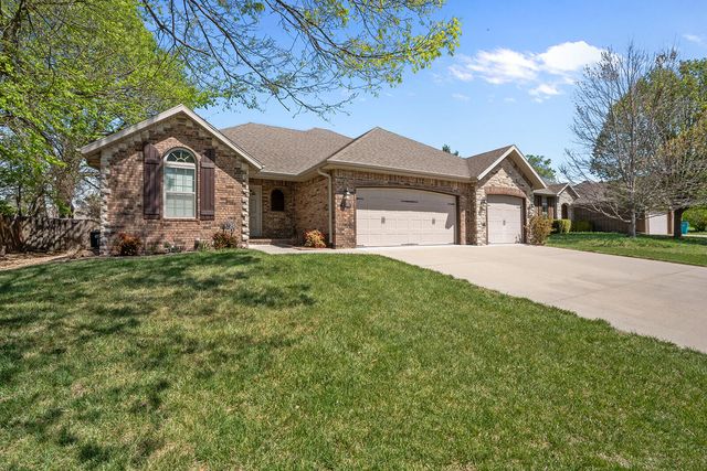 1731 E Timber Lane, Republic, MO 65738