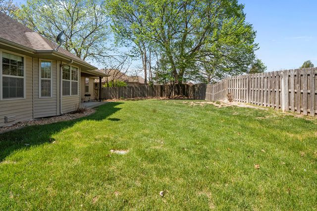 1731 E Timber Lane, Republic, MO 65738