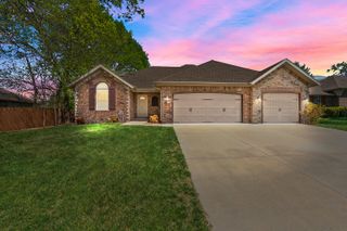 1731 E Timber Lane, Republic, MO 65738