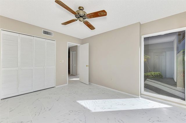 984 N BENEVA ROAD T7, Sarasota, FL 34232