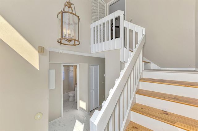 984 N BENEVA ROAD T7, Sarasota, FL 34232