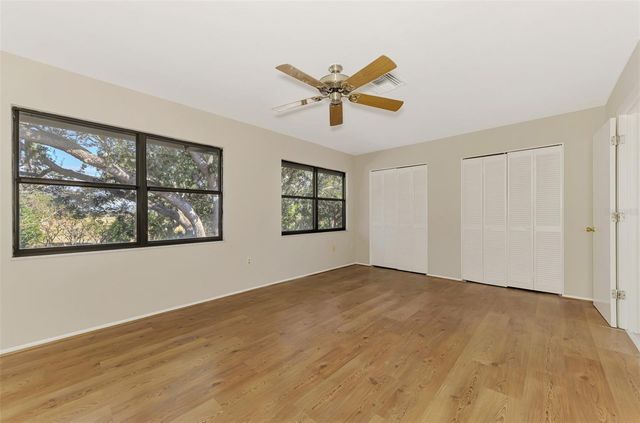 984 N BENEVA ROAD T7, Sarasota, FL 34232