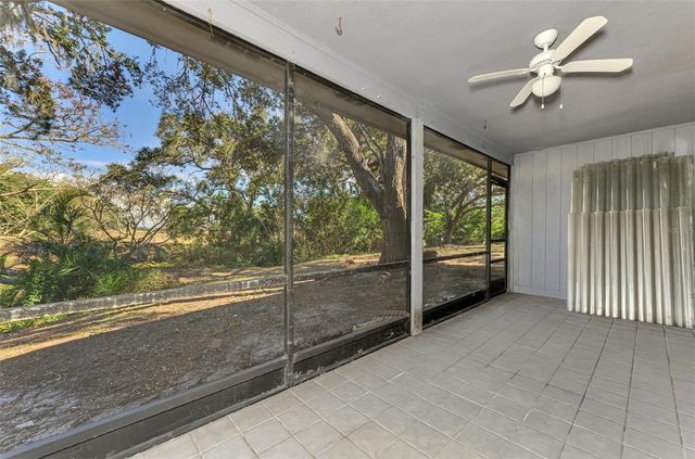 984 N BENEVA ROAD T7, Sarasota, FL 34232