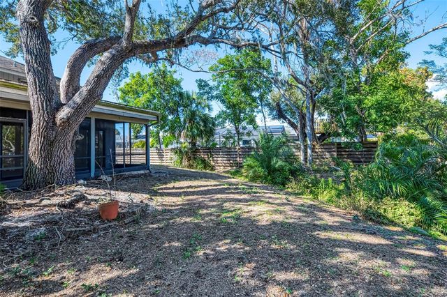 984 N BENEVA ROAD T7, Sarasota, FL 34232